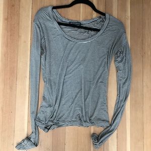 Brandy Melville Long sleeve shirt